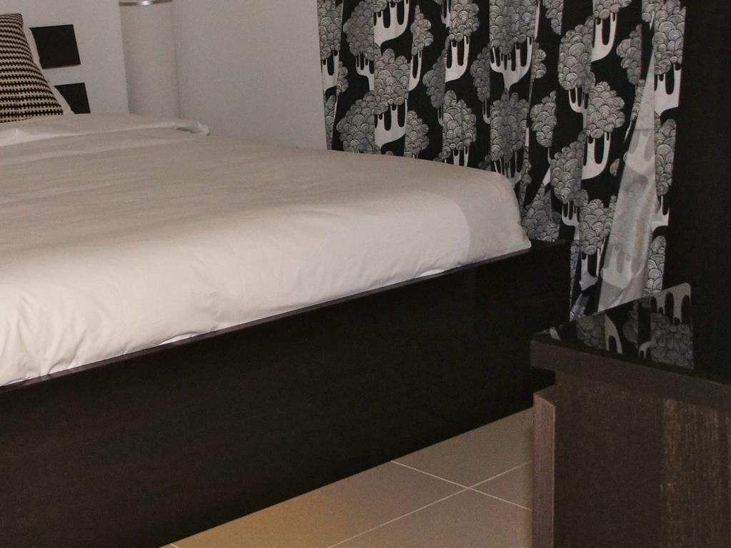Luna Paradise By The Sea Aparthotel Lauderdale-by-the-Sea Room photo